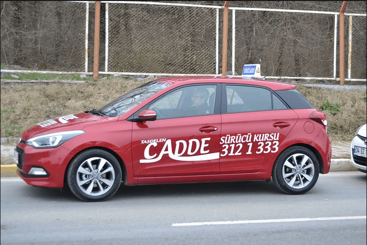 CADDE EHLİYET Logo