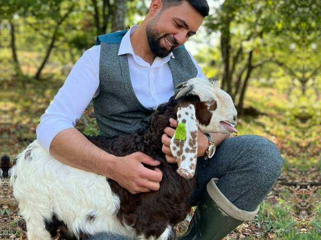 Hatiip  Adak  Konya Adak Kurban Adakçı Adaklık Kurban Logo