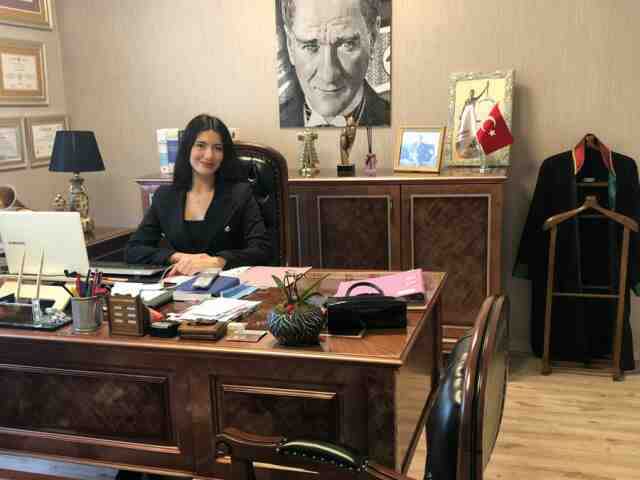 Sevval Yıldırım;  Konya bayan avukat, avukatlık bürosu, kadın avukat, tüketici hakları avukatı, icra iflas avukatı